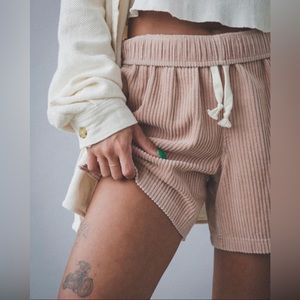 NWT Elwood Unisex Pink Corduroy Shorts